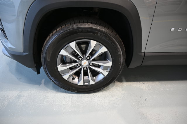 New 2027 Chevrolet Equinox LT w/ Convenience Package II AWD/4WD image 30