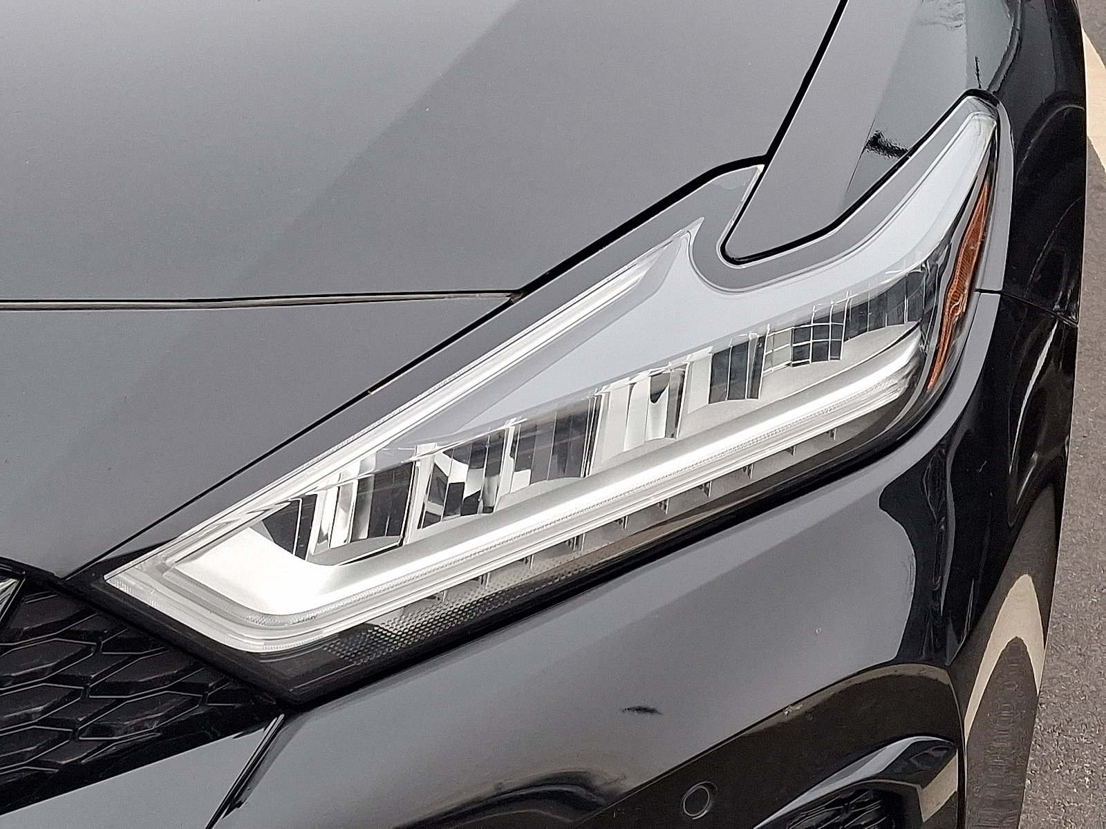 Used 2020 Nissan Maxima 3.5 SL w/ Floor Mat Group image 7