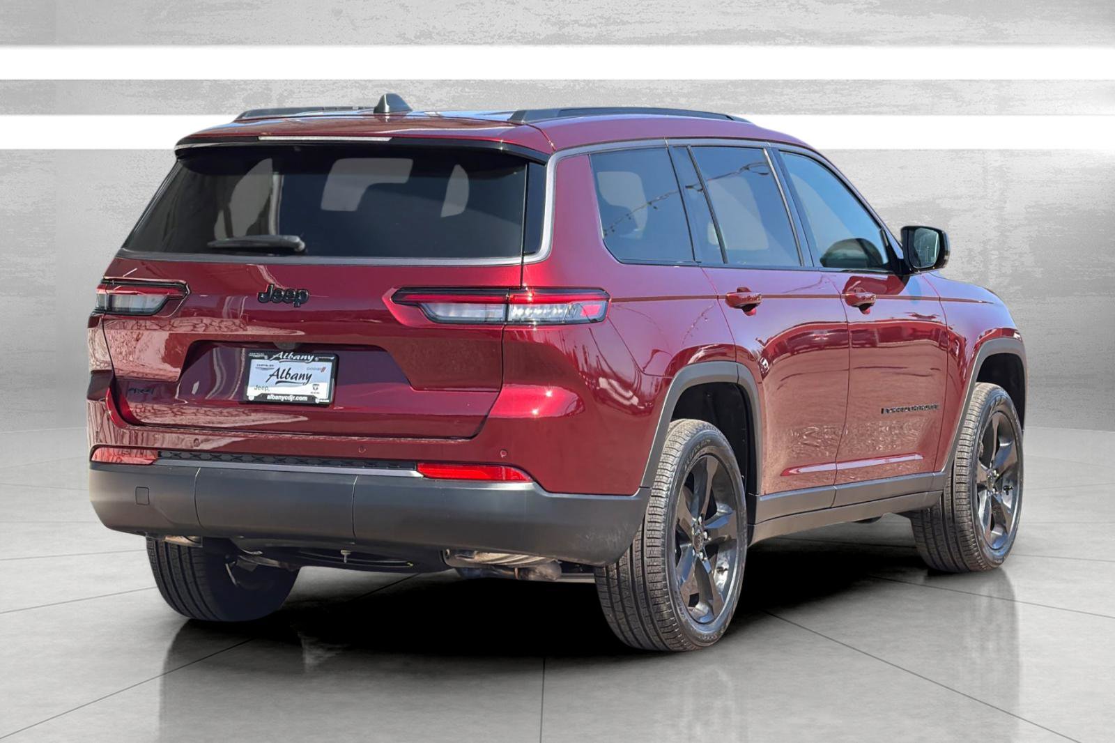 New 2026 Jeep Grand Cherokee L Limited w/ Limited Altitude Package AWD/4WD image 5