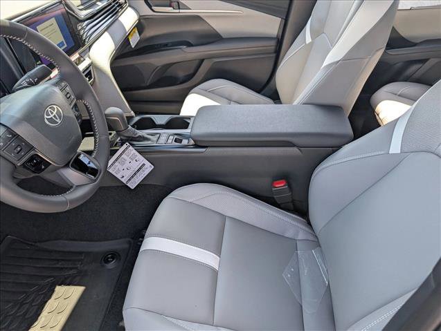 New 2026 Toyota Camry SE FWD image 4