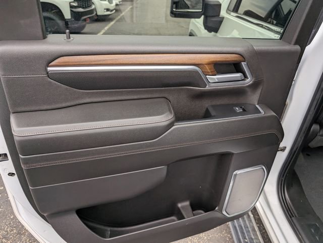 Used 2024 Chevrolet Silverado 3500 High Country w/ High Country Premium Package AWD/4WD image 12