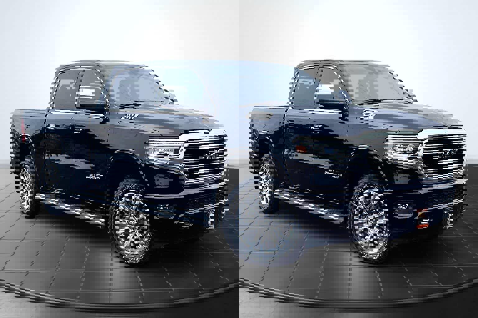 Used 2022 RAM 1500 Limited w/ Body-Colour Bumper Group image 22