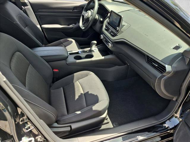 Certified 2025 Nissan Altima 2.5 S FWD image 19