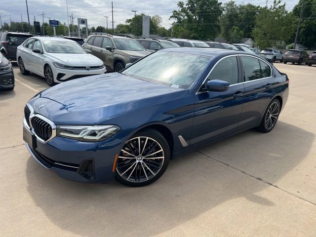 Used 2022 BMW 540i xDrive w/ Convenience Package AWD/4WD image 3