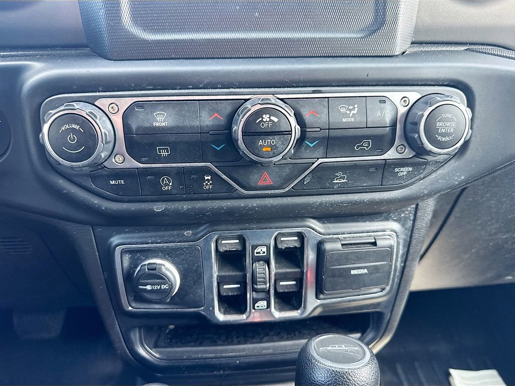 Used 2021 Jeep Gladiator Sport AWD/4WD image 17