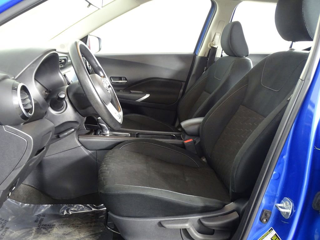 Used 2023 Nissan Kicks SV image 10