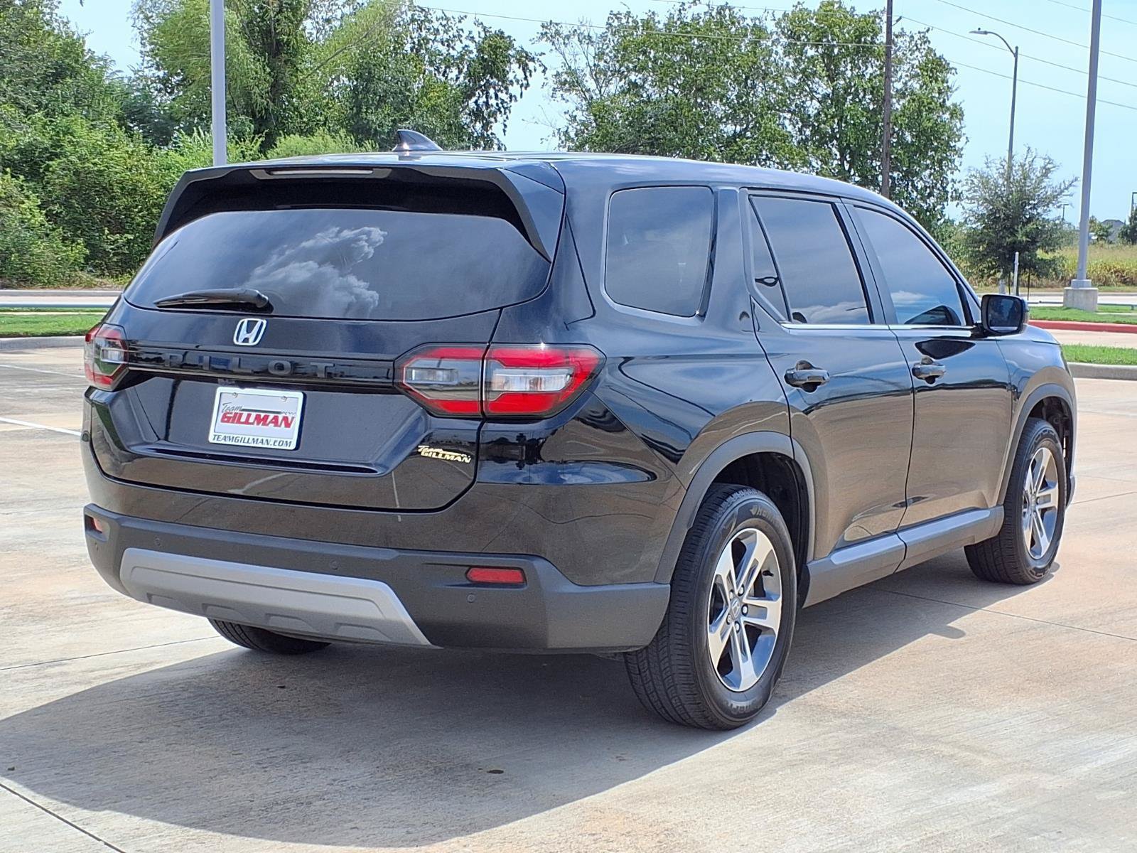 Used 2025 Honda Pilot EX-L image 7