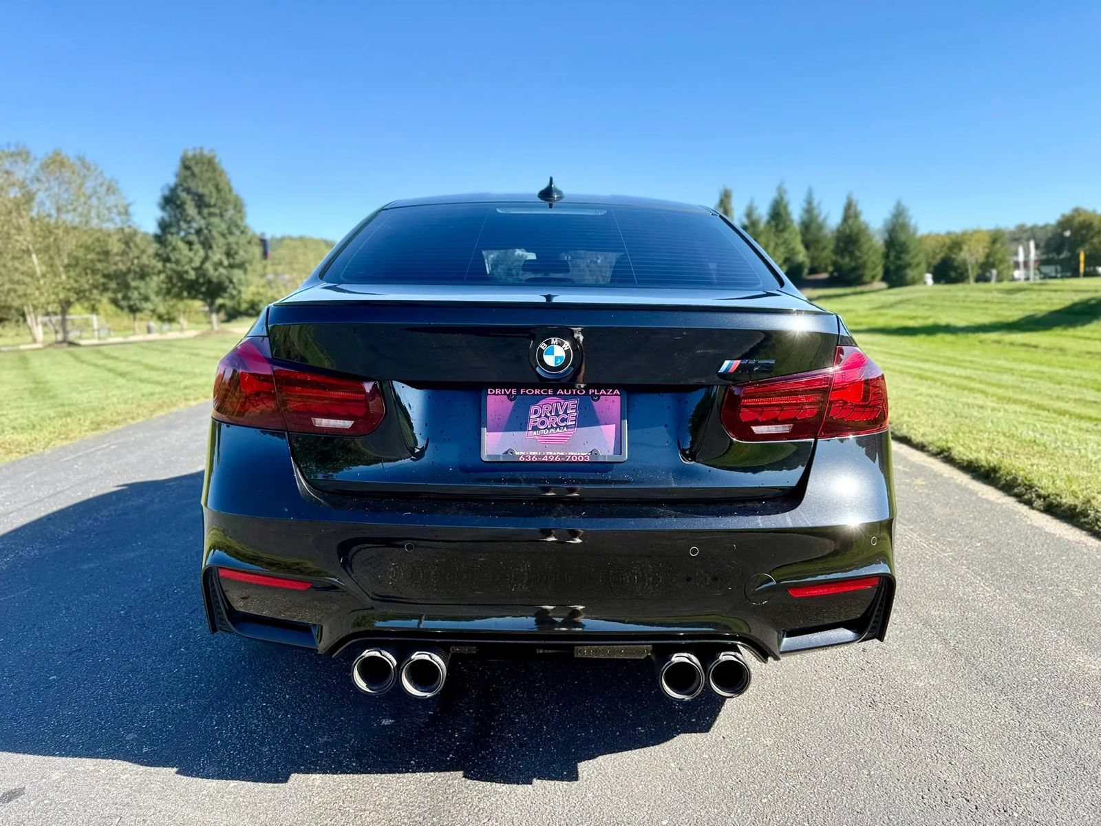 Used 2018 BMW M3 RWD image 6