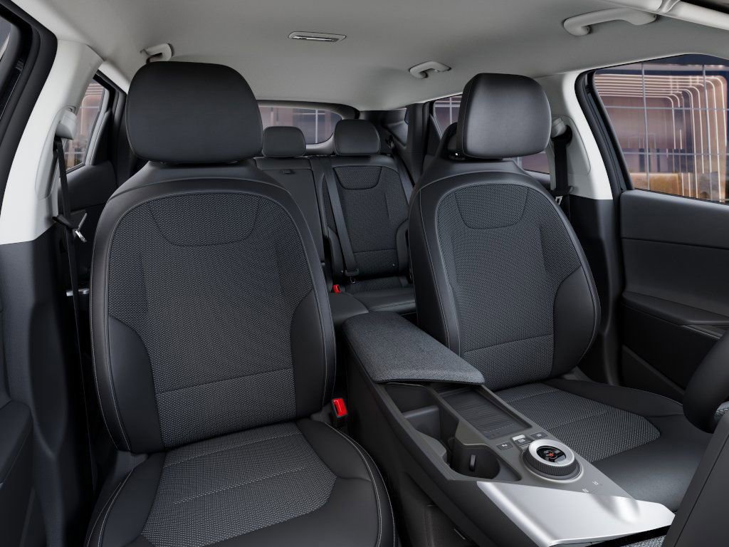 New 2025 Kia EV6 Light w/ Light LR Technology Package RWD image 17