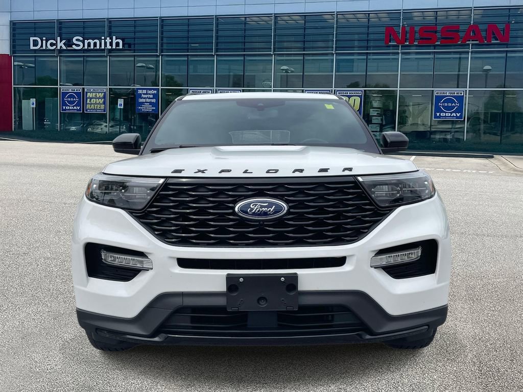 Used 2023 Ford Explorer ST-Line w/ Class IV Trailer Tow Package image 2
