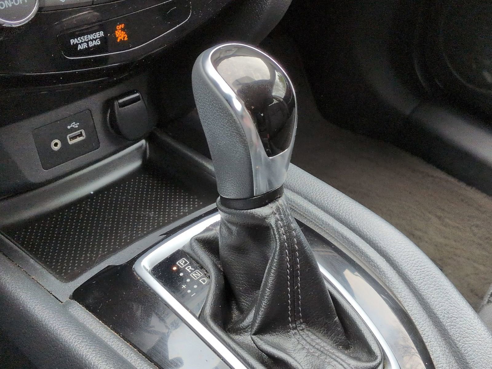 Certified 2018 Nissan Rogue SV AWD/4WD image 22