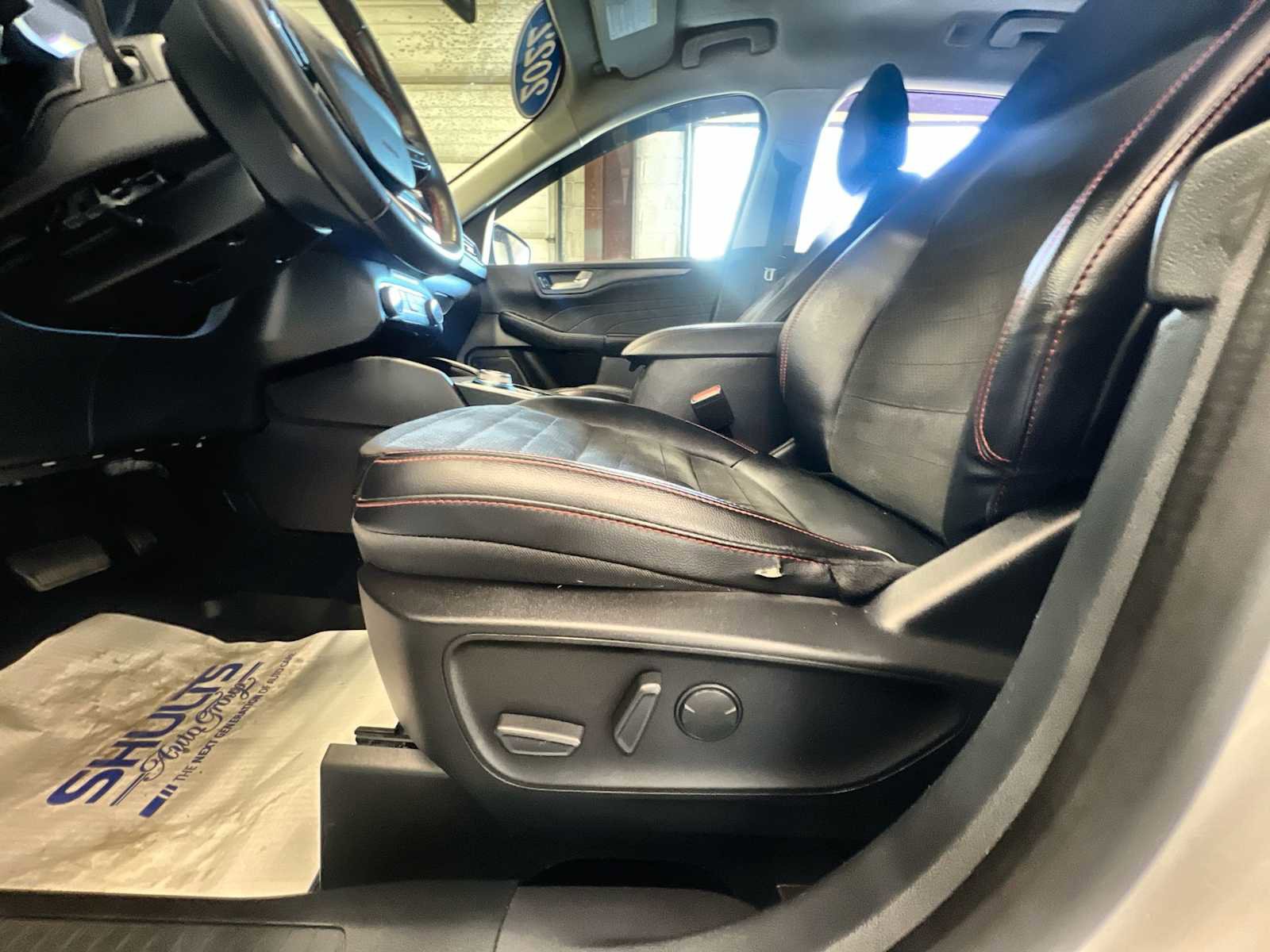 Used 2022 Ford Escape SEL image 14