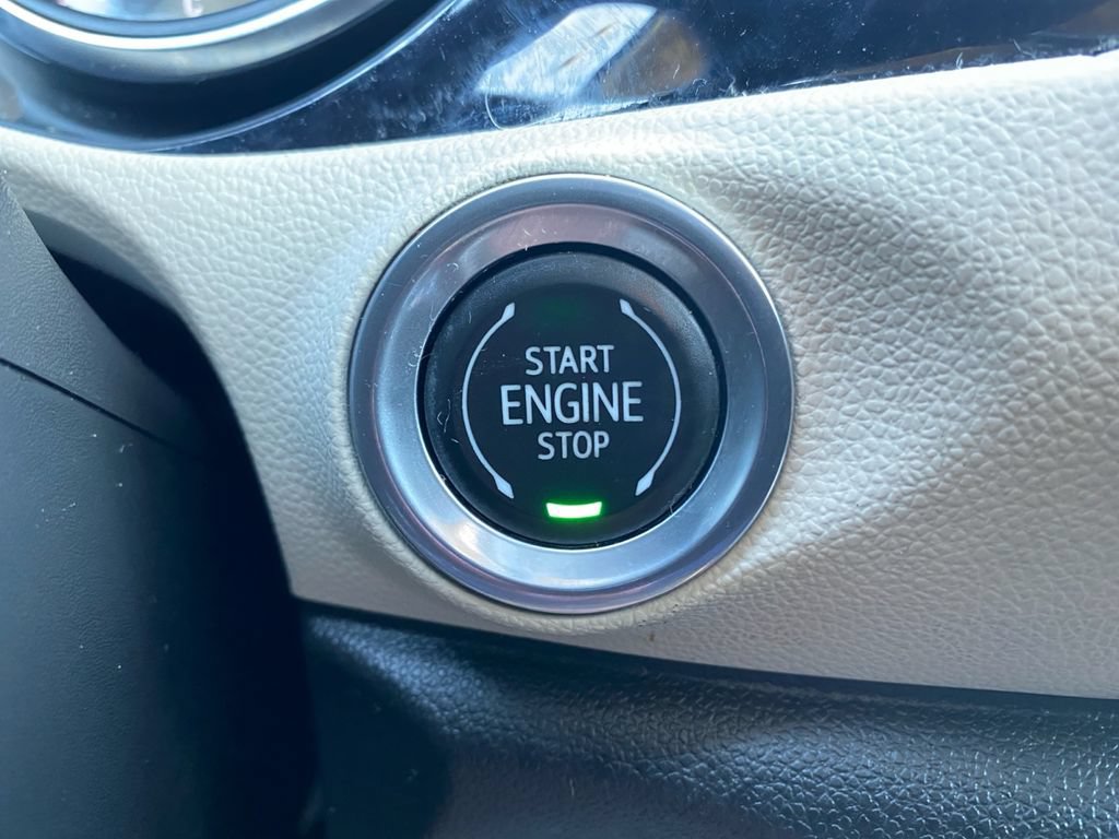 Used 2020 Buick Encore GX Select w/ Sport Touring Package AWD/4WD image 36