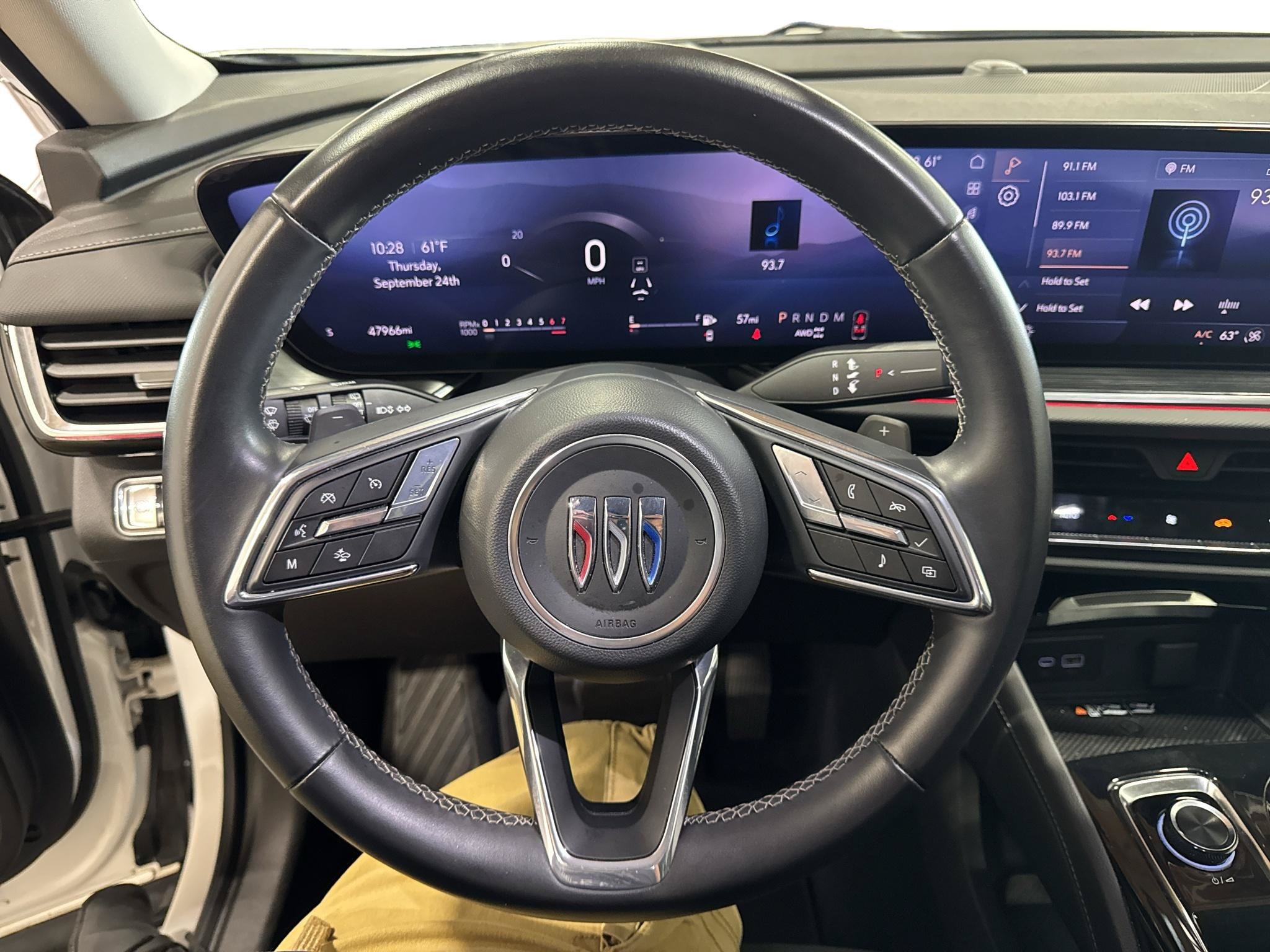 Certified 2024 Buick Envision Preferred AWD/4WD image 22