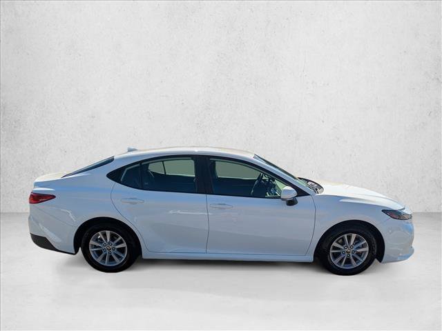 Used 2025 Toyota Camry LE FWD image 4
