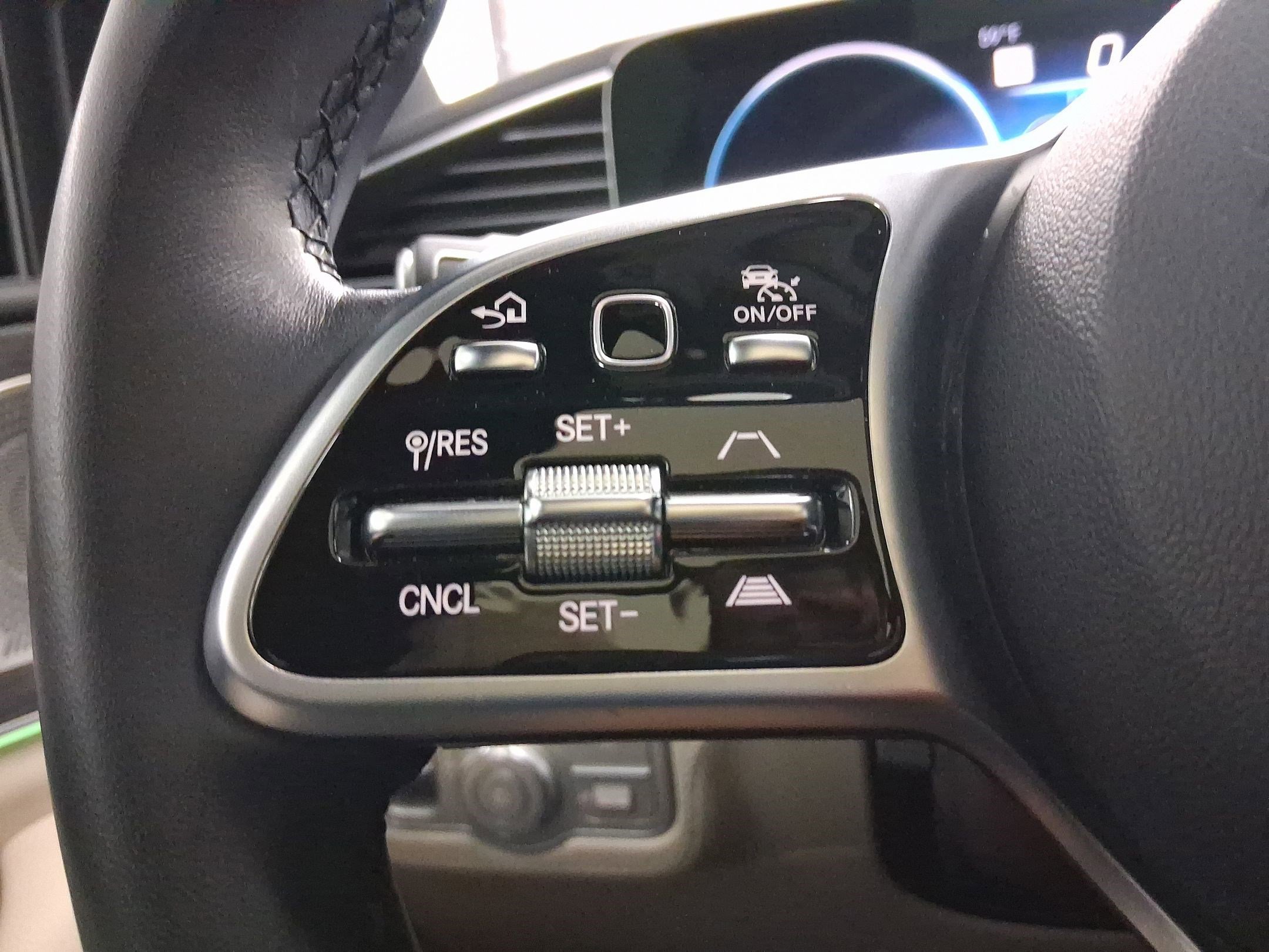 Used 2023 Mercedes-Benz GLS 450 4MATIC image 15