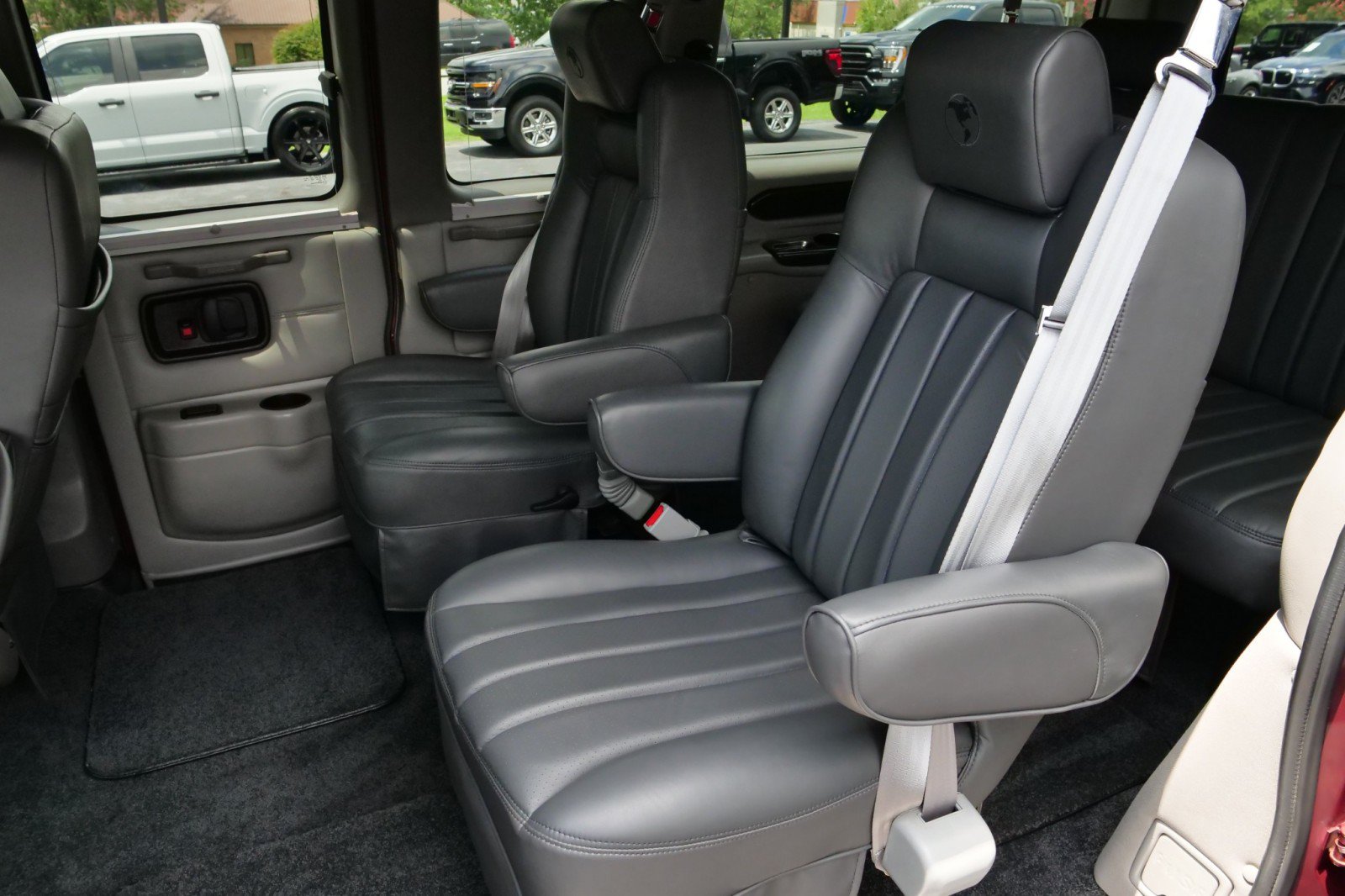 Used 2014 Chevrolet Express 1500 RWD image 28