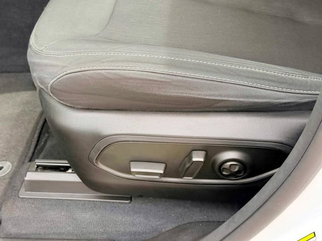 Certified 2023 Jeep Grand Cherokee Laredo w/ Luxury Tech Group I AWD/4WD image 17