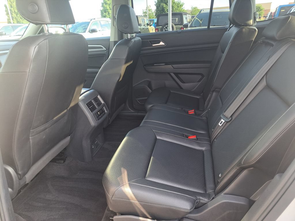 Used 2018 Volkswagen Atlas SEL w/ R-Line Package AWD/4WD image 25