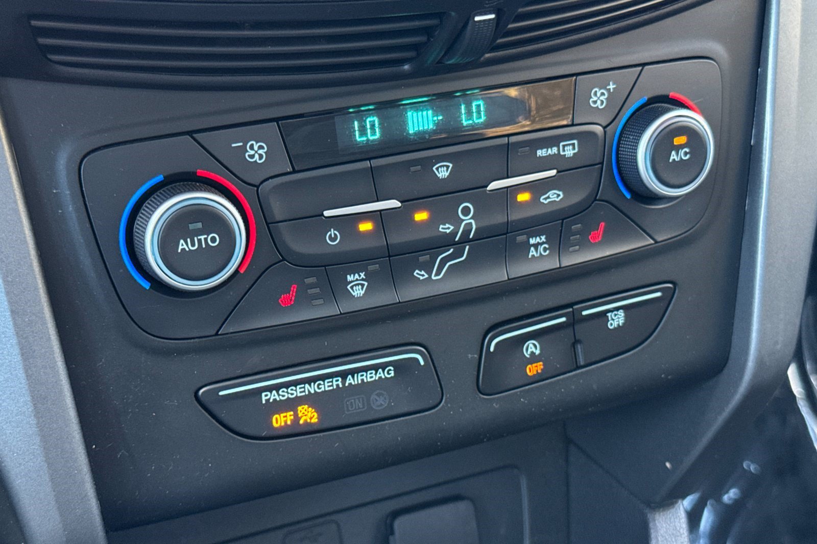 Used 2019 Ford Escape SEL FWD image 19