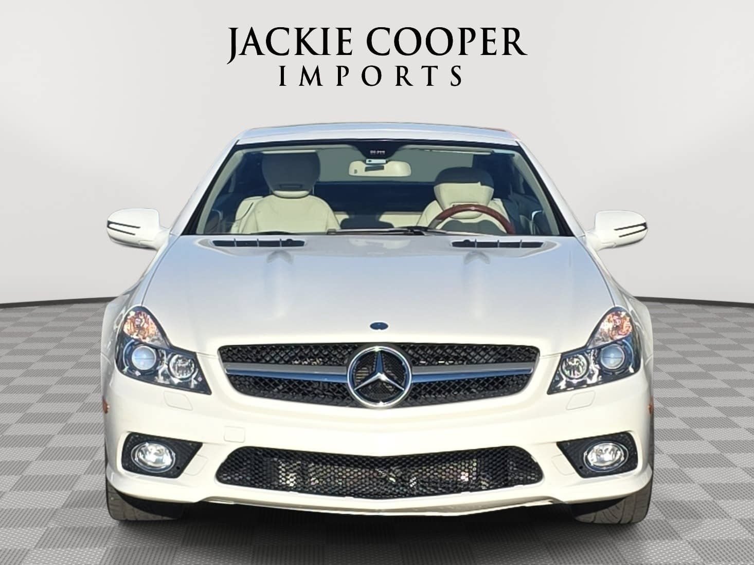 Used 2011 Mercedes-Benz SL 550 image 2