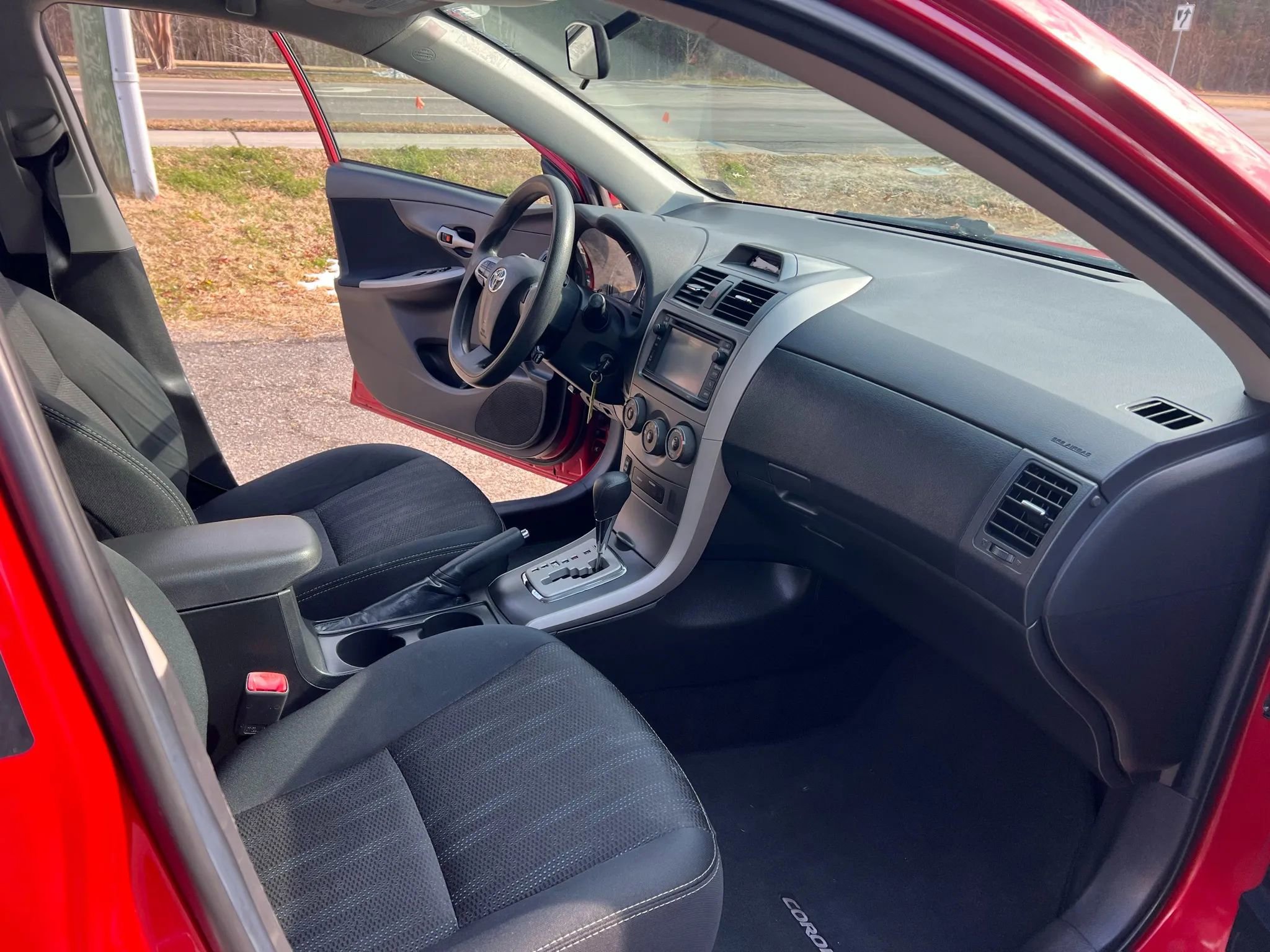 Used 2013 Toyota Corolla S w/ Premium Pkg image 28