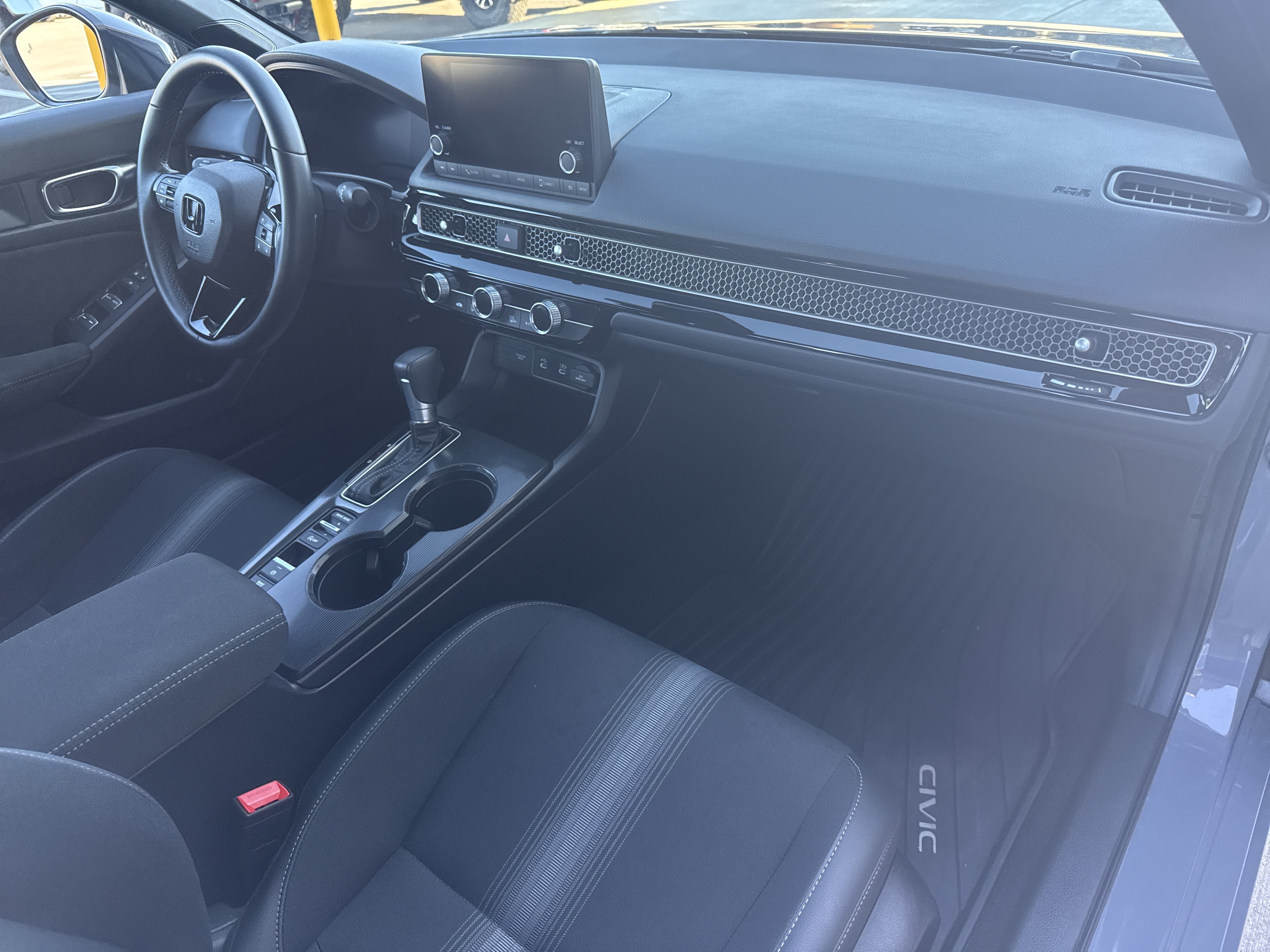 Used 2025 Honda Civic Sport image 22