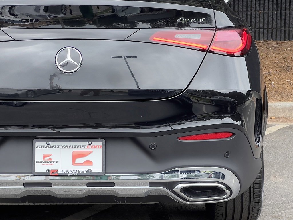 Used 2025 Mercedes-Benz GLC 300 4MATIC w/ AMG Line image 15