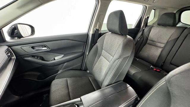 Certified 2025 Nissan Rogue SV AWD/4WD image 13