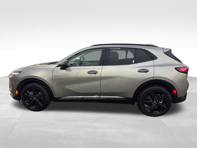 Used 2025 Buick Envision Sport Touring AWD/4WD image 2