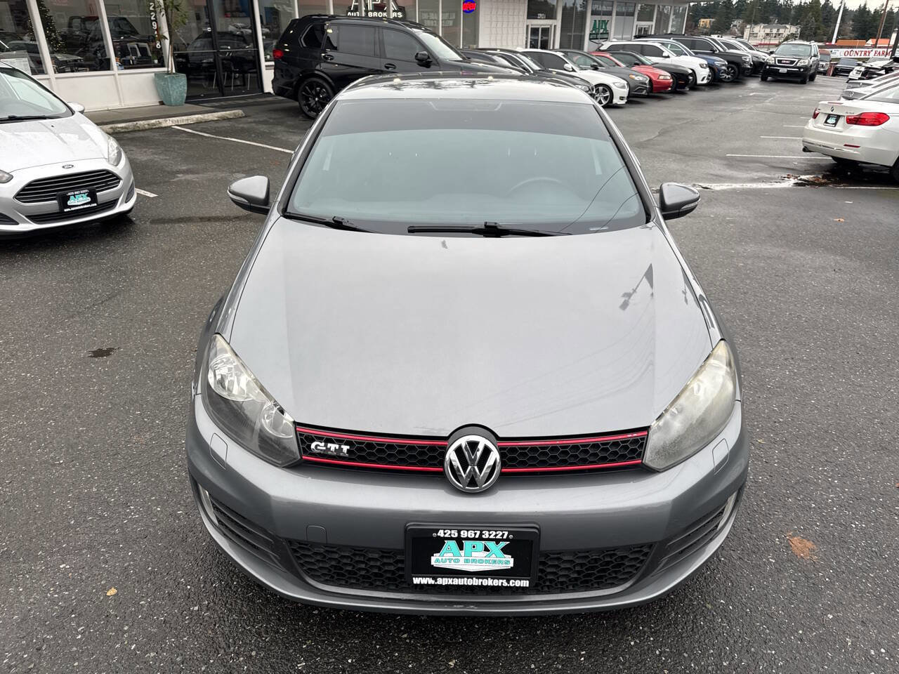 Used 2012 Volkswagen Golf 4-Door image 9