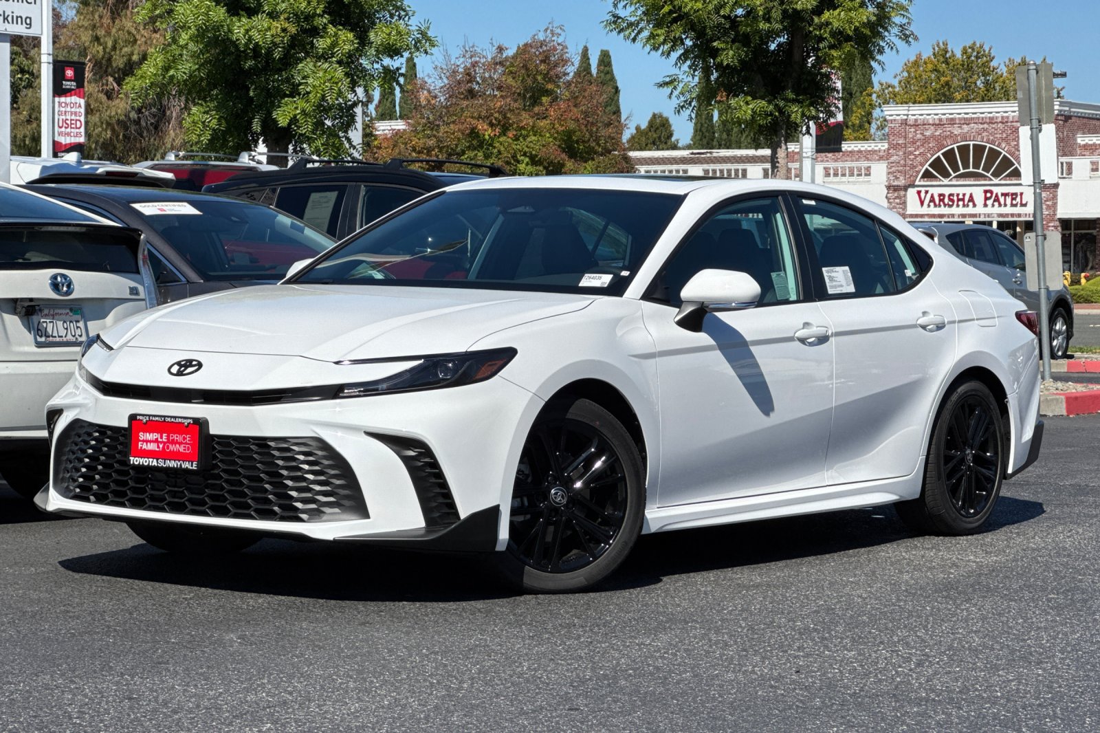 New 2026 Toyota Camry SE FWD image 2