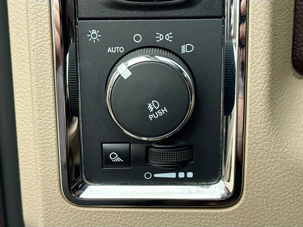 Used 2014 RAM 2500 Longhorn w/ Convenience Group image 12