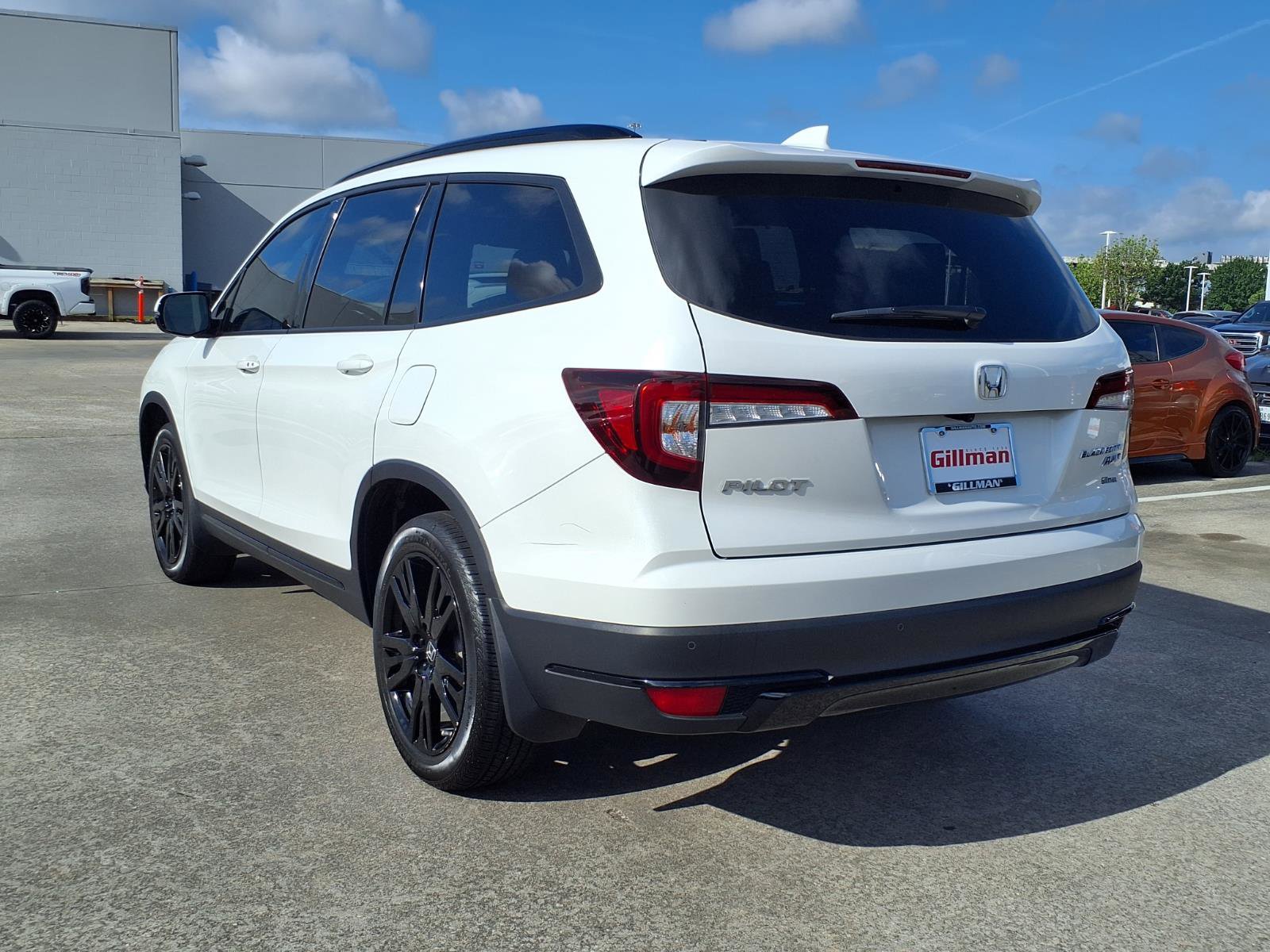 Used 2022 Honda Pilot Black Edition image 3