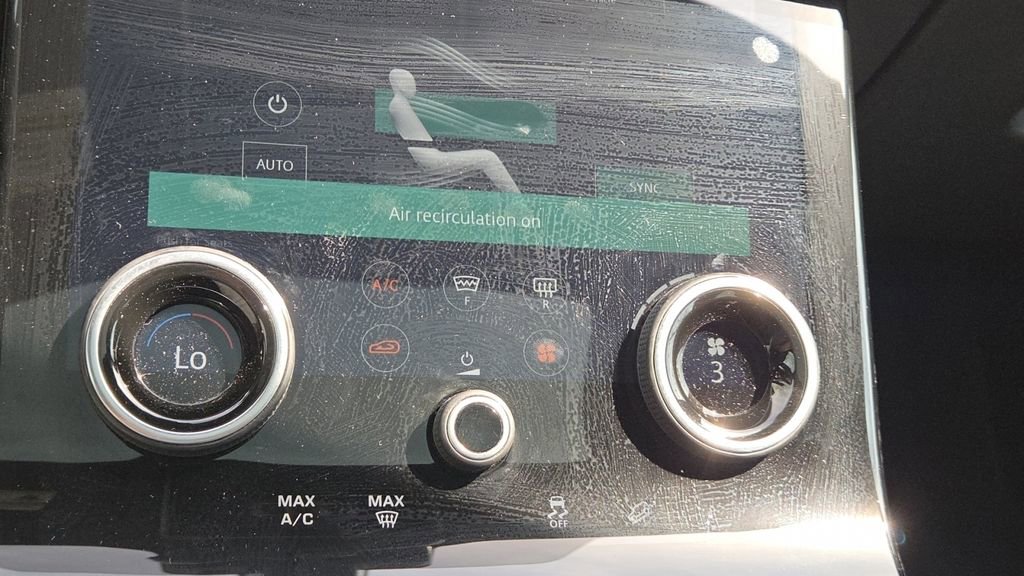 Used 2020 Land Rover Range Rover Velar S image 5