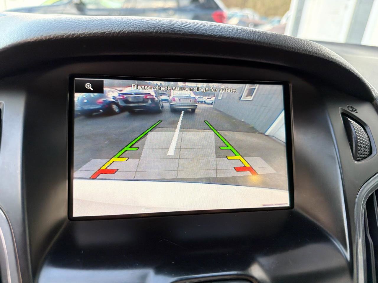 Used 2012 Ford Focus Titanium FWD image 15