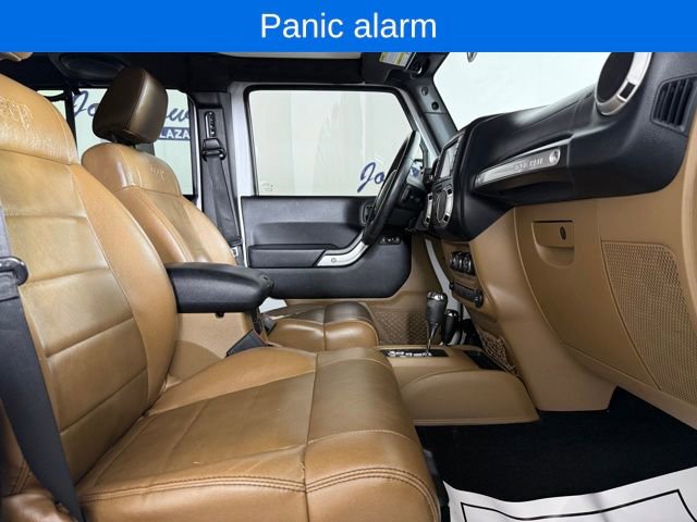 Used 2012 Jeep Wrangler Unlimited Rubicon w/ Dual Top Group image 16