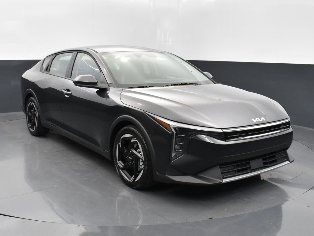 Certified 2025 Kia K4 GT-Line Turbo FWD image 3