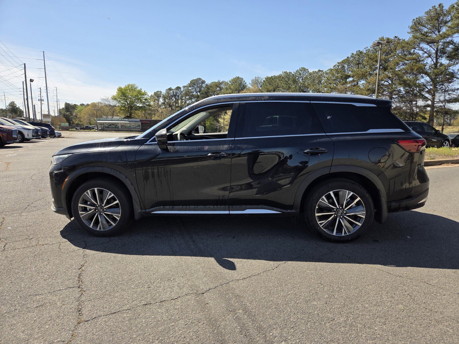 New 2026 INFINITI QX60 Luxe w/ Cargo Package image 9