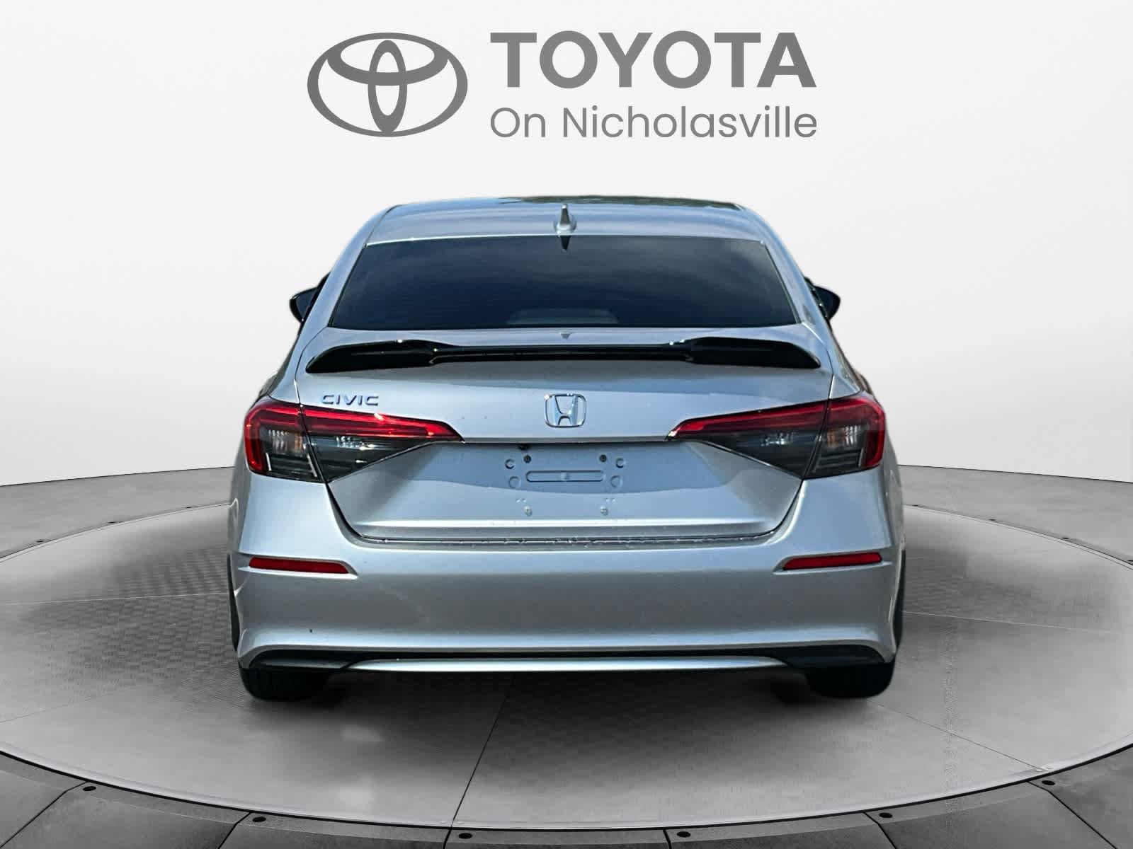 Used 2024 Honda Civic LX image 4