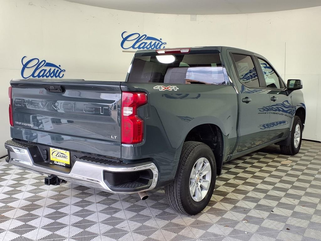 Used 2025 Chevrolet Silverado 1500 LT AWD/4WD image 4