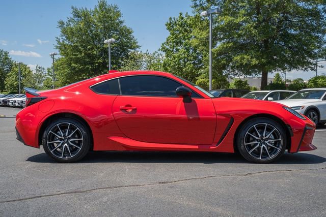 Used 2024 Toyota GR86 RWD image 4