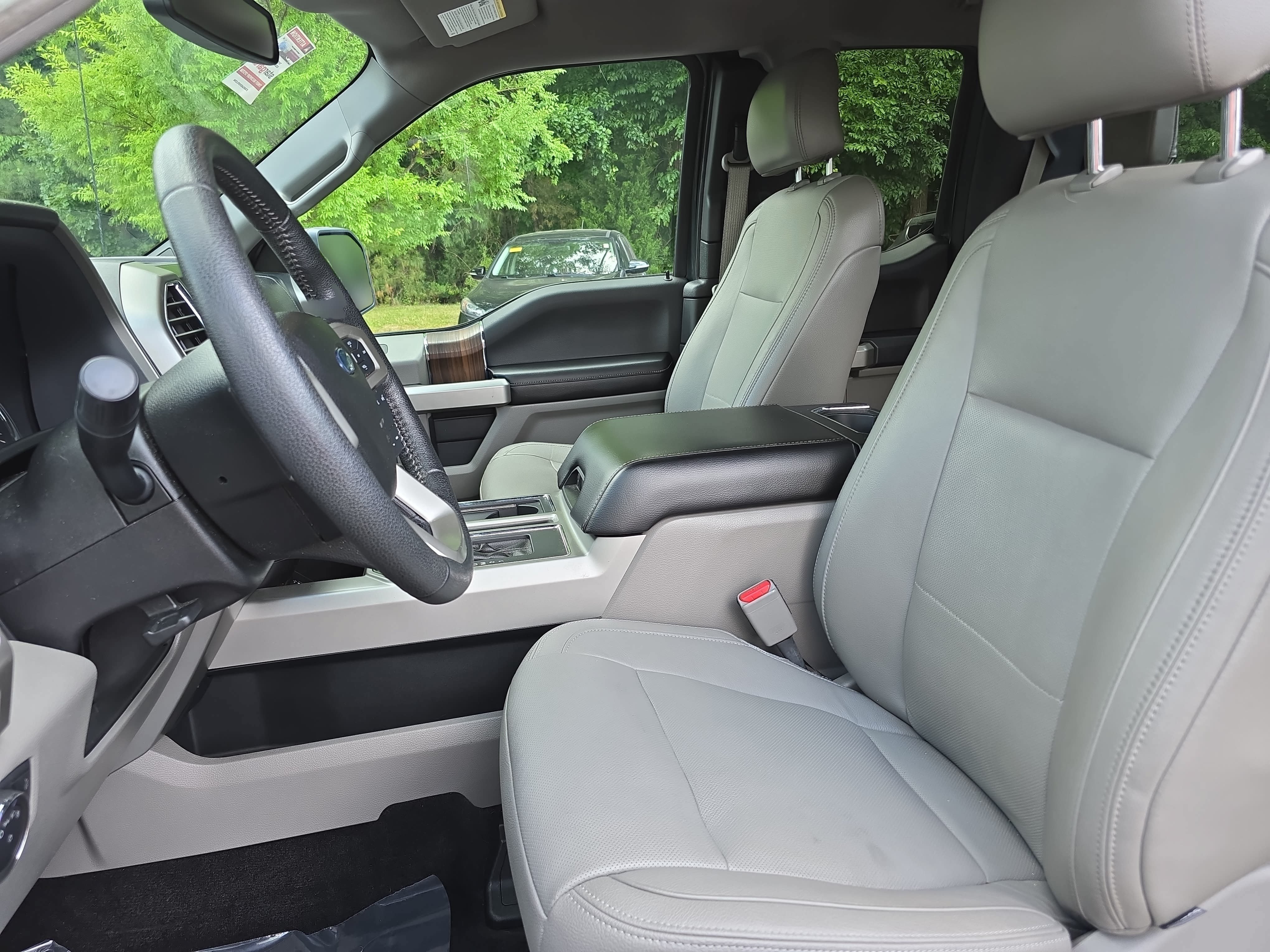 Used 2015 Ford F150 Lariat w/ Equipment Group 501A Mid AWD/4WD image 14