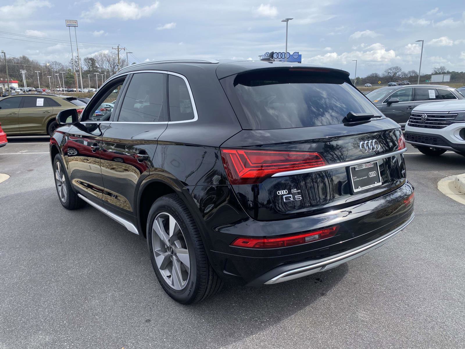 Certified 2023 Audi Q5 2.0T Premium w/ Convenience Package image 5