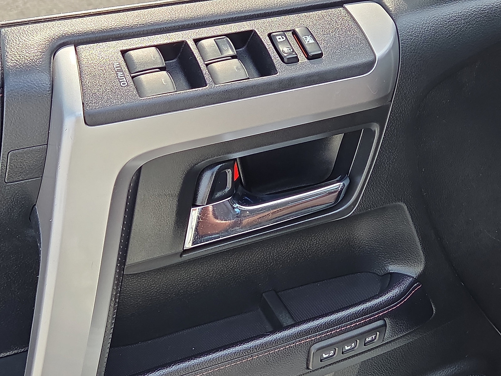 Used 2019 Toyota 4Runner Limited AWD/4WD image 13