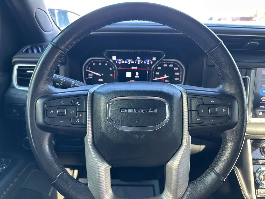 Used 2021 GMC Yukon Denali w/ Denali Premium Package AWD/4WD image 23