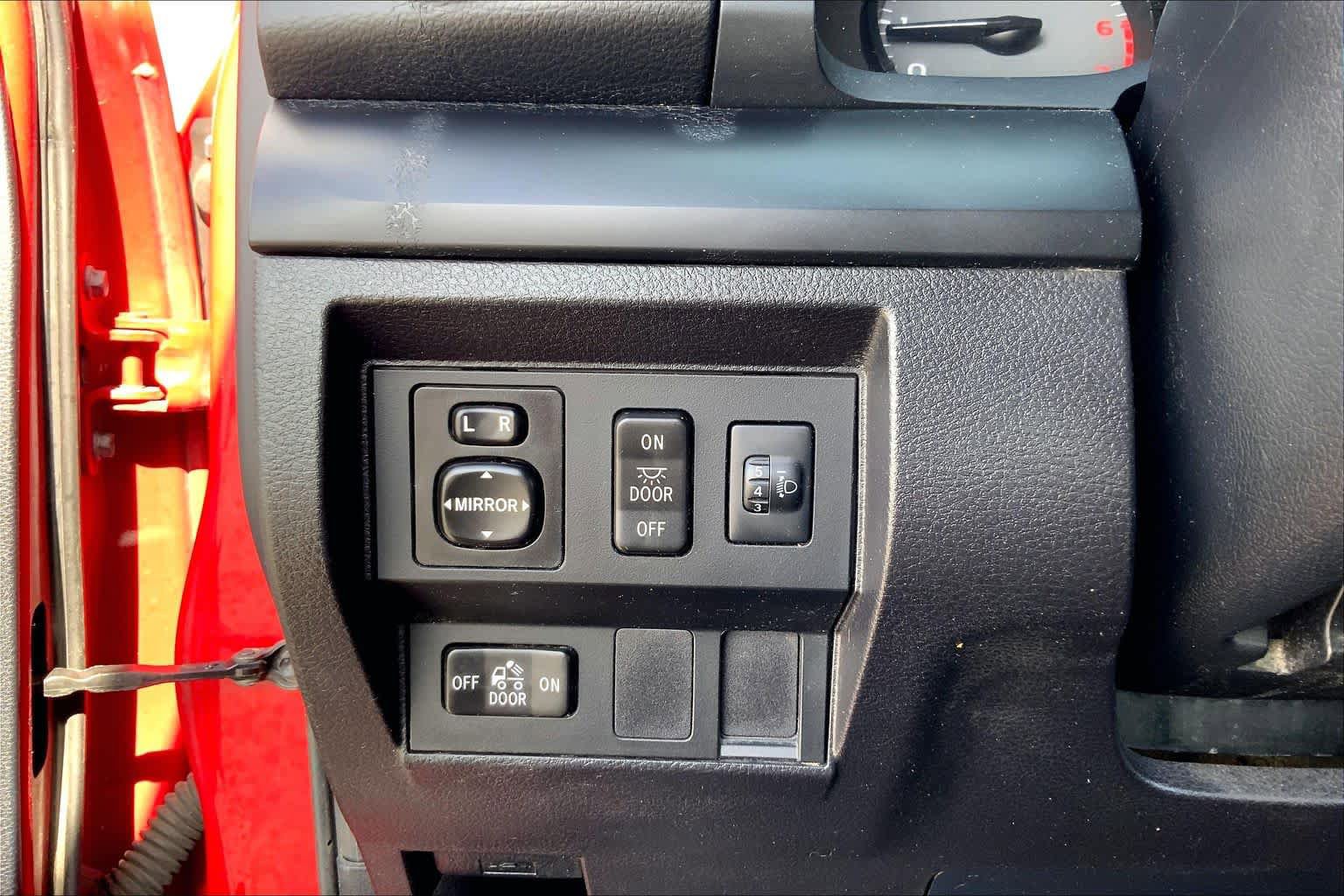 Used 2014 Toyota Tundra SR RWD image 33