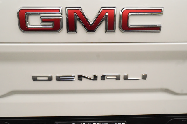 Used 2025 GMC Sierra 2500 Denali w/ Denali Reserve Package AWD/4WD image 41