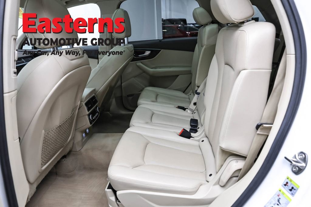 Used 2019 Audi Q7 3.0T Prestige w/ Prestige Package AWD/4WD image 24