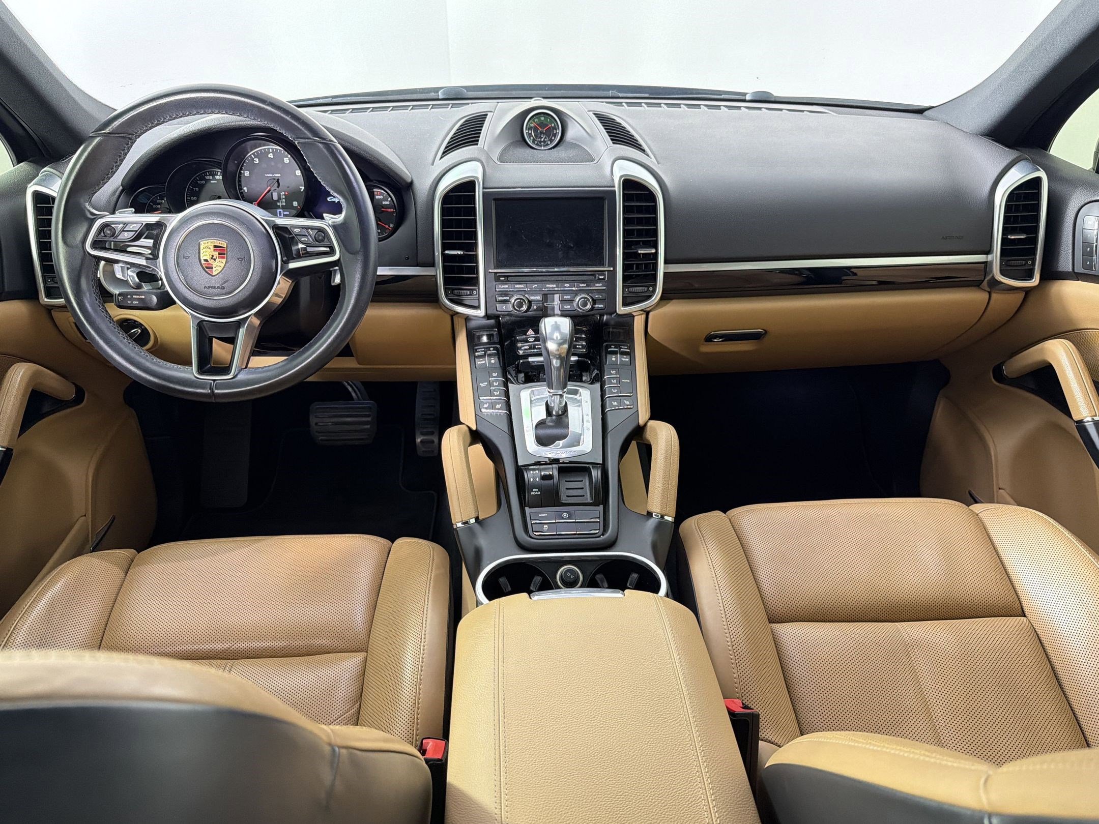 Used 2016 Porsche Cayenne image 20